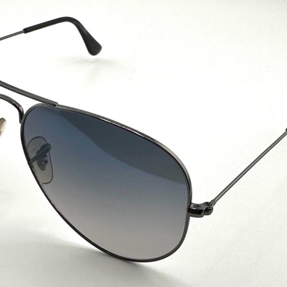 Ray-Ban Polarized Aviator Sunglasses In Gunmetal/Blue, Unisex Size M 55, GUC - Picture 5 of 13